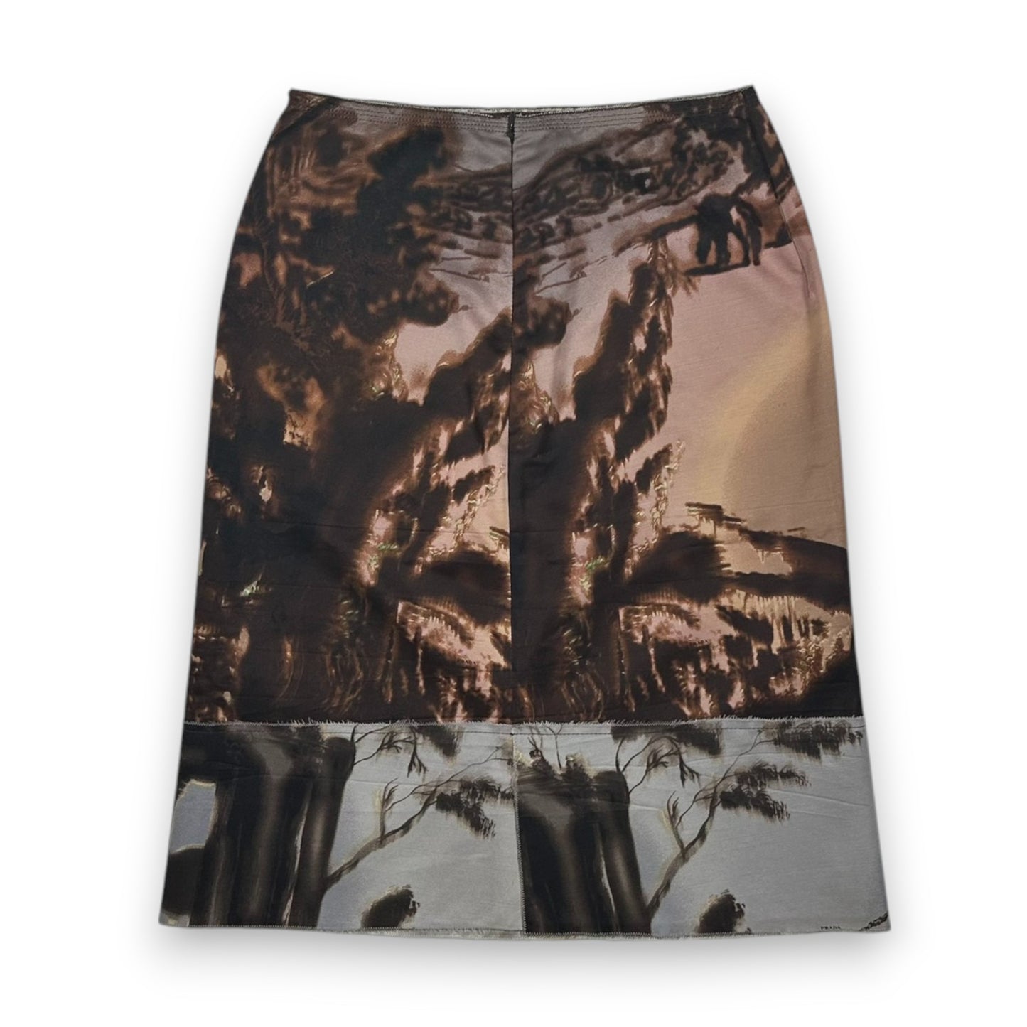 PRADA FW04 RUINS SKIRT SPLIT DESIGN (RUNWAY)